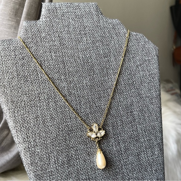 1928 JEWELRY CO | Vintage | Faux Pearl Drop Clear Rhinestone Y - Shape Necklace - Picture 16 of 16